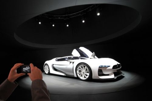 Автосалон