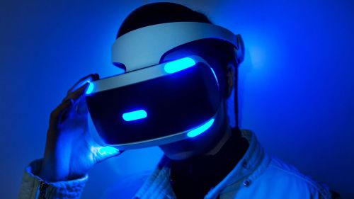 Sony снизила стоимость шлема виртуальной реальности PlayStation VR