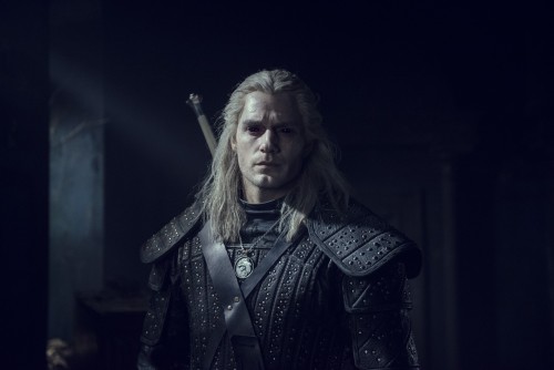 Генри Кавилл оставил роль Геральта в сериале «Ведьмак» из-за завершения действия контракта