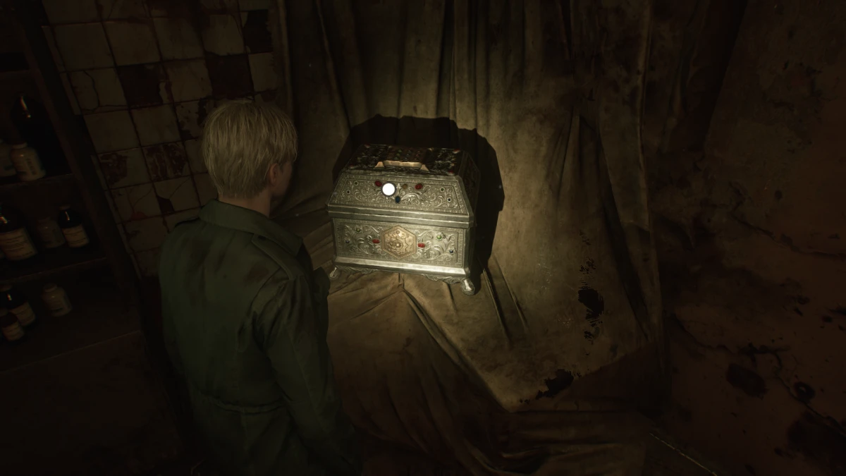 How to open the decorative box in the pharmacy in Silent Hill 2 Remake